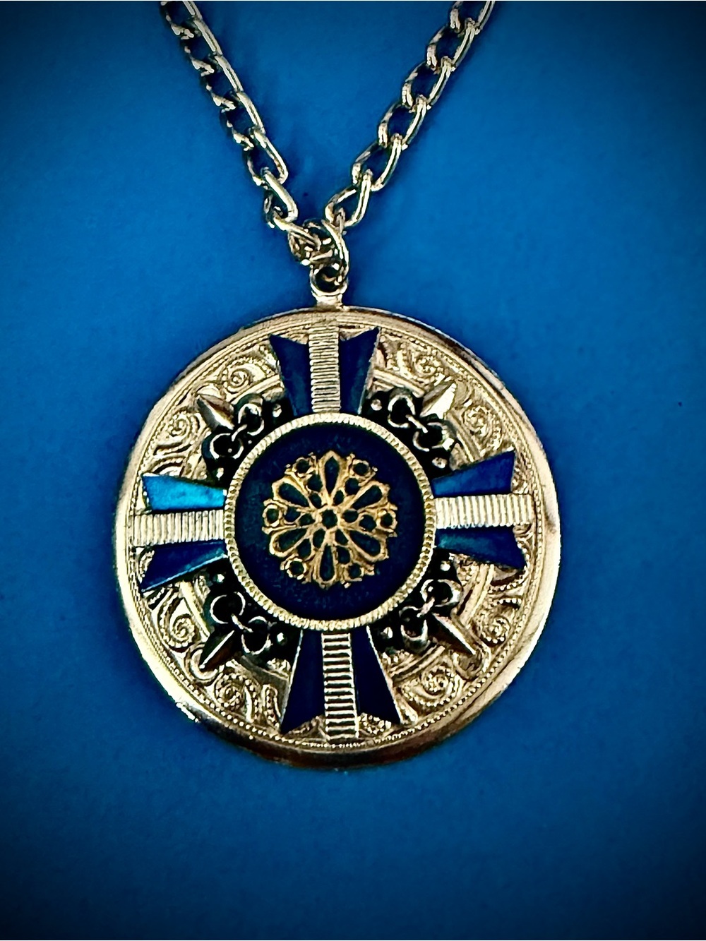 Vintage Maltese Cross Fleur-De-Lis Pendant Necklace Gold Tone & Blue Enamel